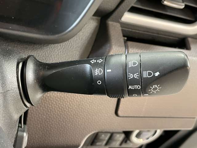 運転席周りに大きな傷、汚れ、へたりなどなく良質な状態です！