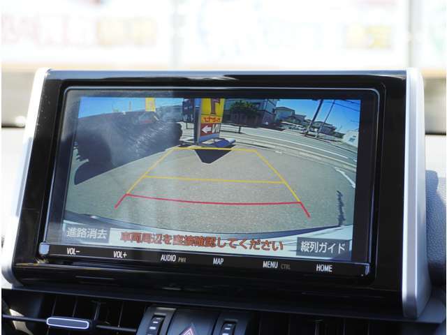バックカメラも付いてますので、駐車が苦手な方にも安心してお乗り頂けます！