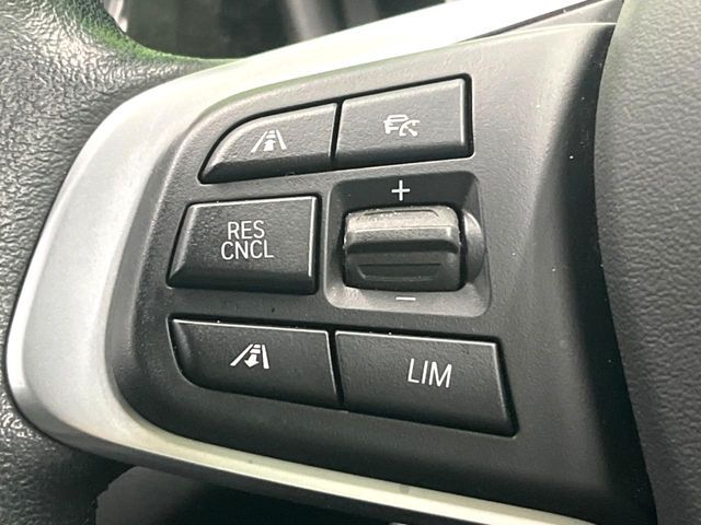 レーダークルーズコントロール：前の車との車間距離を一定にとりつつ、一定速度で自動走行してくれる次世代のクルーズコントロール！主に高速道路や自動車専用道路で使用する便利な機能です！