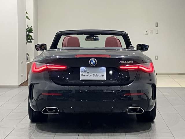 また、BMW正規認定中古車は、エマージェンシーサービスが自動付帯。24時間365日、皆様のカーライフをサポート致します。確かな安心のうえで、「駆けぬける歓び」をご堪能ください。