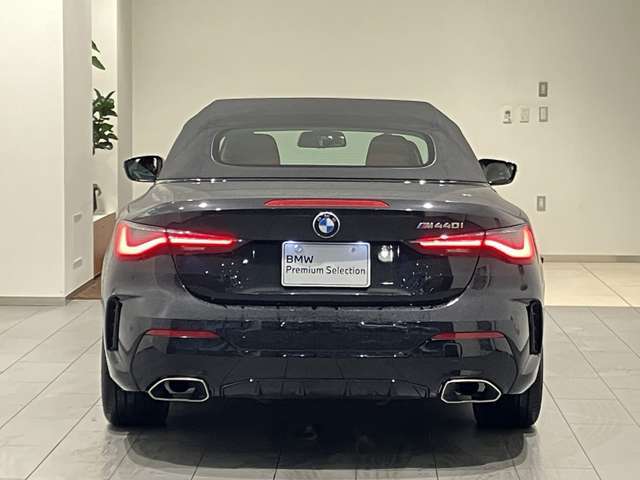 時を経ても深い魅力を放ち続けるBMW。より快適にお乗り頂くためにサポートプログラムをご用意しております。※認定中古車保証は登録日より最長4年間まで延長が可能です。