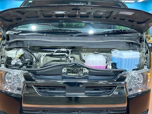 親切・丁寧な専門メカニックスタッフが応対！・車検・点検整備・事故等の修理などアフターサービスも安心。お車のカスタマイズもネクステージのサービススタッフまでご相談ください！