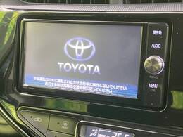 【純正ナビ】人気の純正ナビを装備しております。ナビの使いやすさはもちろん、オーディオ機能も充実！キャンプや旅行はもちろん、通勤や買い物など普段のドライブも楽しくなるはず♪
