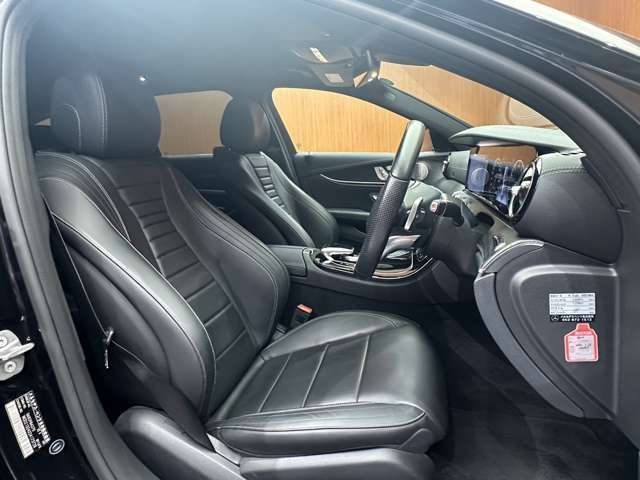 安心してカーライフを始めていただくことが出来るよう、納車前にディーラー整備工場もしくは熟練メカニックが在籍する輸入車専門の整備工場にて点検を行い、必要な整備を実施いたします。
