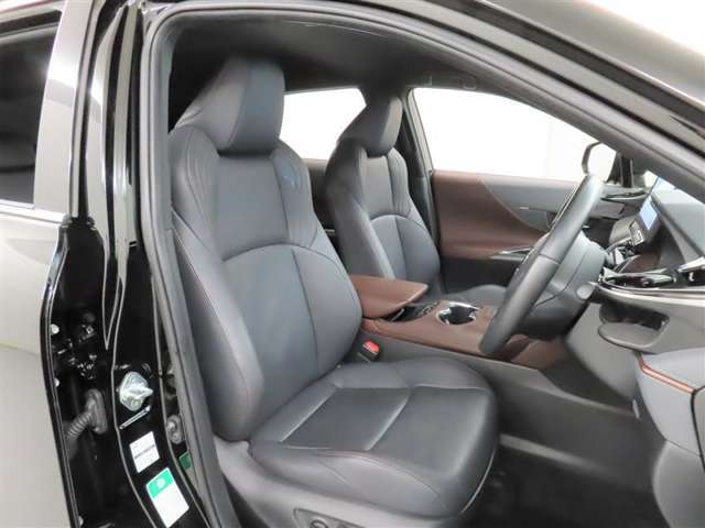 長時間座っても疲れにくいシートです。