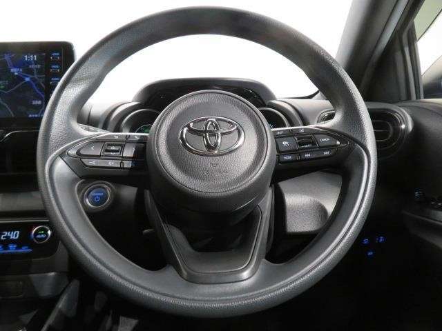 ハンドルは車を運転する上で、ずっと握っている重要なパーツです。手にフィットする物がいいですよね♪