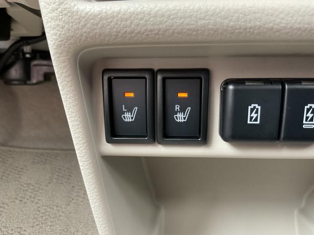 寒い日に嬉しいシートヒーター付いています