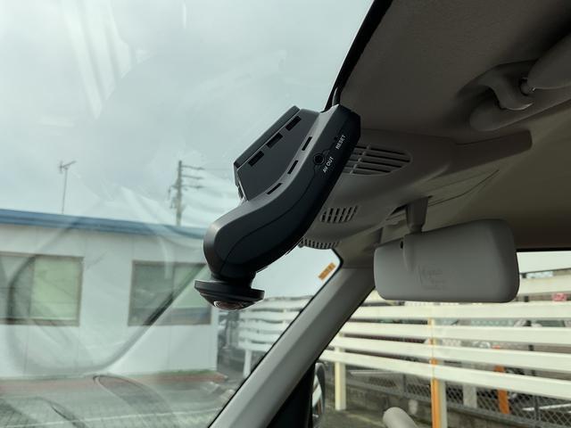 ドライブレコーダー付いています