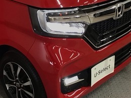 【LEDヘッドライト】ディスチャージヘッドライト（HID）と同等の明るさで、夜道や雨天走行が明るく視界良好！！　フォグライトも装備で、安心感さらにUPです♪安心ドライブを楽しんで下さい♪