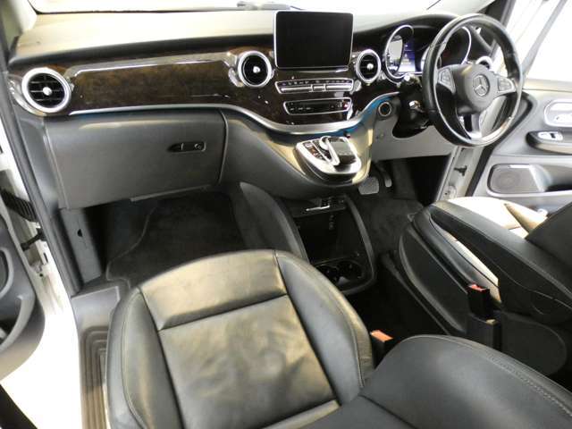 【AVIX　IMPORT鶴ヶ島インターへようこそ】この度は弊社人気車両をご覧頂き誠に有難う御座います！当店は高品質！低価格！車両装備！3拍子揃った車種をご用意してます！