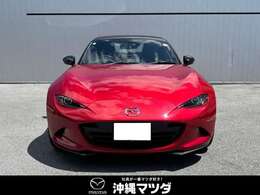 凛とした表情で人々を魅了します。