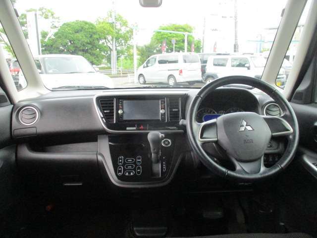 インパネ全体の写真です。