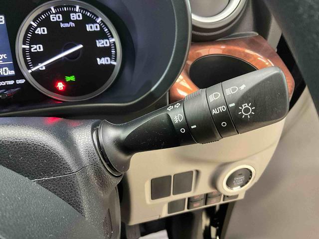 軽自動車の契約・登録には、お認印と住民票（登録名義人のみでOK）が必要です。お急ぎの方は、事前にご用意いただけましたら、納車までの流れがスムーズになります。