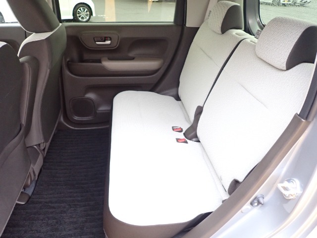 ◆定員乗車時のカーゴルームです。普段のお買い物の荷物やたくさんの収納が可能です。
