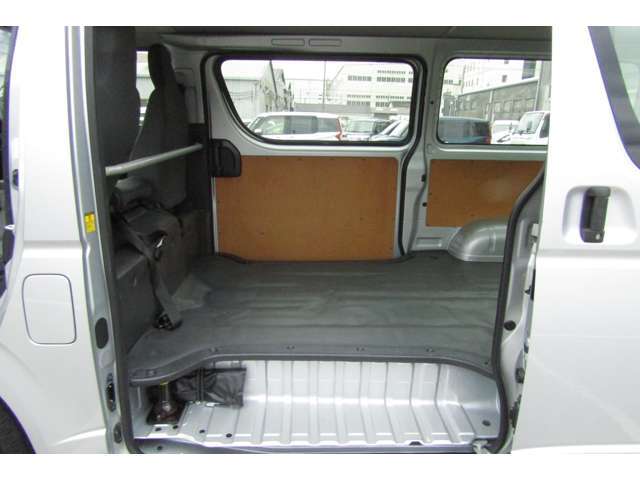 整備工場を主体として販売しております。　　あんしんのお車をご提供致します。　鈑金塗装工場も完備しております。ボディーメンテナンスもお任せ下さい。