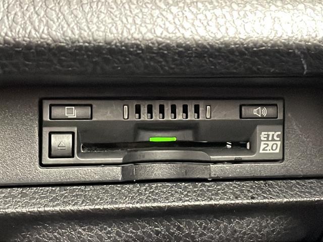 ◆【ETC】有料道路を利用する際に料金所で停止することなく通過できる、ETC車載器（ノンストップ自動料金収受システム機器）が装備されています。セットアップを行うことで利用可能になります。