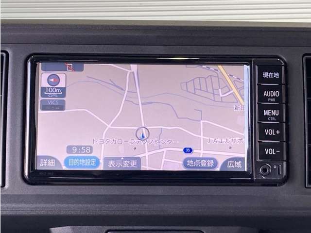 ナビ付きです。目的地を設定すれば、初めての場所でも簡単に行くことが出来ます。