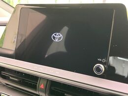 【8インチ　ディスプレイオーディオ】大画面のディスプレイはAppleCarPlayやAndroidAutoが利用可能。大きな画面でスマホナビアプリ等が利用いただけます♪