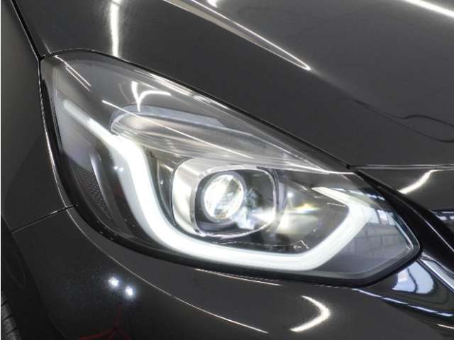 ◆LEDヘッドライト◆　LEDライトは、明るく視認性が良く、省エネで環境にもやさしいヘッドライトです！