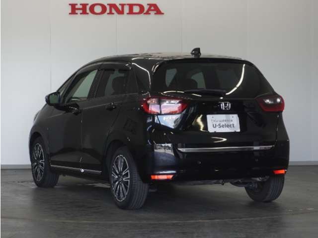 認定中古車では、厳しいHonda認定基準をクリアした厳選されたHonda認定中古車のみ、取り扱っております。「ご購入前の安心」「納車後の信頼」を車両と一緒に提供しております。