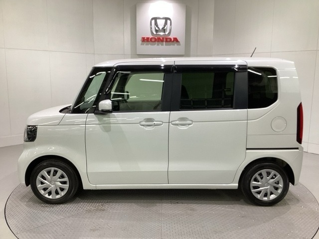 購入後も自社指定整備工場完備でお客様の愛車をしっかりサポート致します！御納車時には安全かつ安心してお乗り頂けるようホンダ専門知識を持つ整備スタッフが点検・整備・装備も説明をしてお渡ししております。