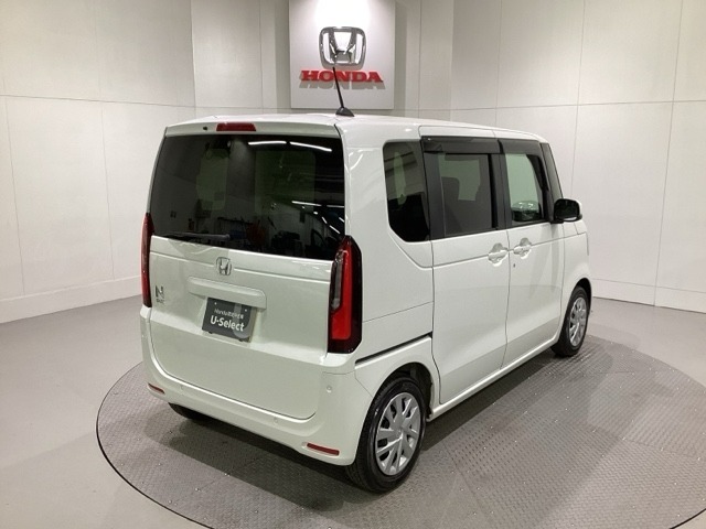【Honda認定中古車 U-Select】　は3つの安心をお約束します。　1　Hondaのプロが整備した安心。 2　第三者機関がチェックした安心。　3　購入後もHondaが保証する安心。