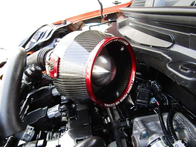 BLITZのカーボンエアクリーナー