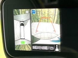 【マルチアラウンドモニター】専用のカメラにより、上から見下ろしたような視点で360度クルマの周囲を確認することができます☆死角部分も確認しやすく、狭い場所での切り返しや駐車もスムーズに行えます。