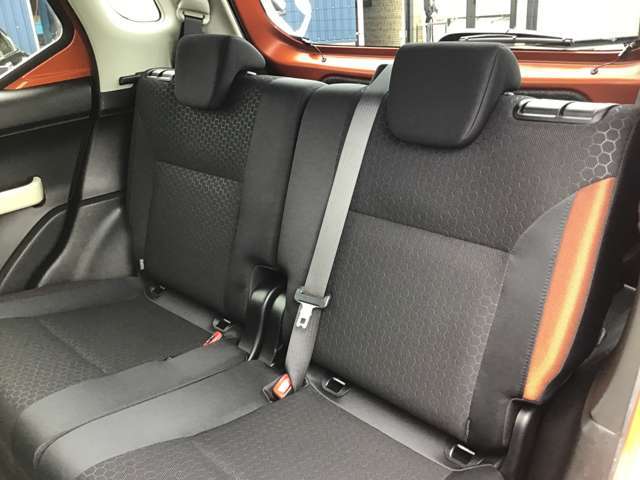 車検、整備、万が一の事故修理も承ります♪技術確かなスタッフが在籍しておりますので、ご購入後のアフターサービスも充実！お客様と末長いお付き合いをさせていただけたら幸いです☆ぜひ、宜しくお願いいたします。
