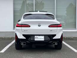 安心のネットワーク。全国187箇所（2025年2月現在）のBMW正規ディーラーのサービスセンターで整備・保証修理を受けることができます。