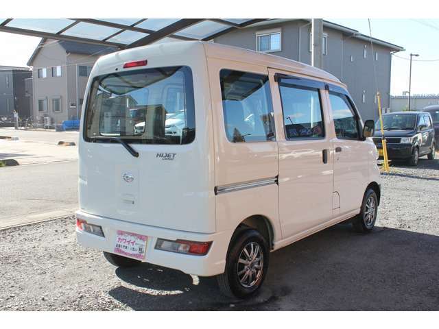 【販売エリア】全国どこでも登録から納車まで可能です！お気軽にご相談ください！また、東北地域のエリアからの仕入れは行っていないため融雪剤や下回りの錆なども比較的ありませんのでご安心ください。