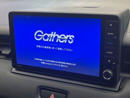 【純正9型ナビ】人気の純正ナビを装備しております。ナビの使いやすさはもちろん、オーディオ機能も充実！キャンプや旅行はもちろん、通勤や買い物など普段のドライブも楽しくなるはず♪
