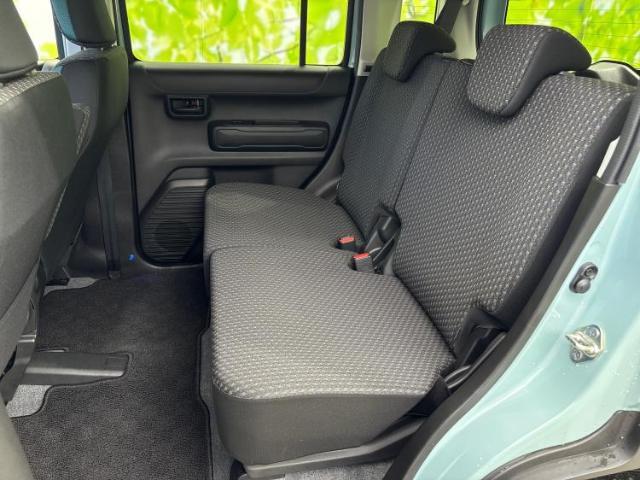 WECARSでは各商談席に大型モニターをご用意しております！見やすい大画面でゆったりと全国の在庫をご覧いただけます！是非ご来店お待ちしております！