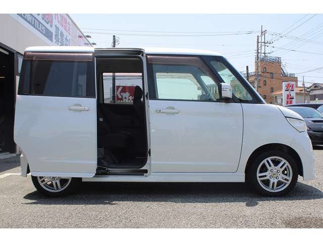 カートルズは全国チェーン展開を目指す中古車販売の企業です。カートルズの店舗は自動車販売業が主軸の歴史ある会社がほとんどなので購入後も安心です。