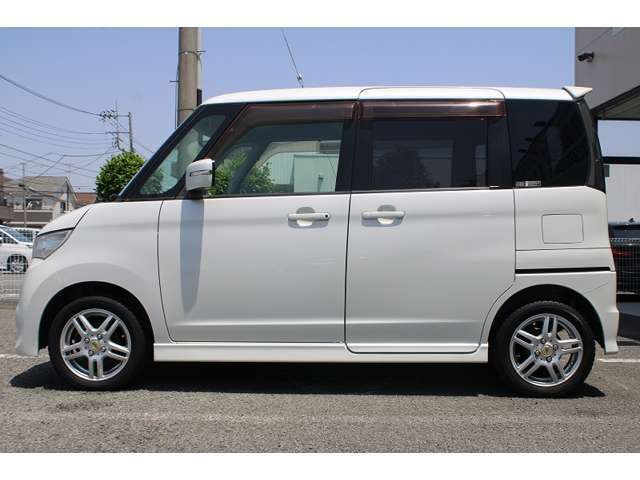 納車前には指定工場でしっかりとした整備を行いお客様に安心してお乗り頂ける様に心掛けています。だからできるカートルズは100％全車保証付き！「いいクルマ」と言われたい！を実現する為に日々取り組んでます。