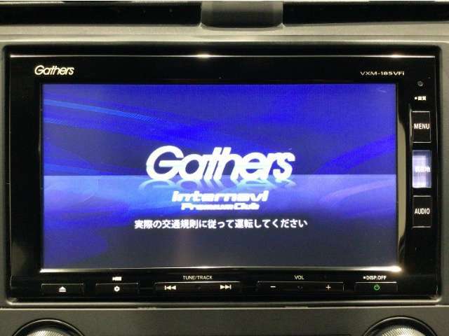 【オーディオ機能】ナビに一体のオーディオは、フルセグTVの他にDVD/CDプレーヤーを装備♪もちろんFM/AMラジオもお聞きいただけますよ♪