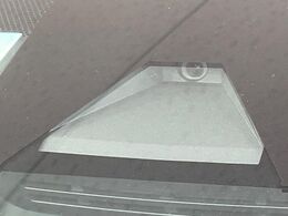 【トヨタセーフティセンス】走行中に前方の車両等を認識し、衝突しそうな時は警報とブレーキで衝突回避と被害軽減をアシスト。より安全にドライブをお楽しみいただけます。