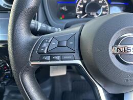 【運転席操作部】『運転席周辺の装備』の画像になります。快適なドライブを楽しむための機能が装備されています！運転席から触れるので使いやすいです！