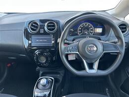 【ハンドル】『ハンドル/ステアリング』の画像になります。写真の内容に関してご不明点、ご質問等がございましたらお気軽にガリバー店舗までお問い合わせください。