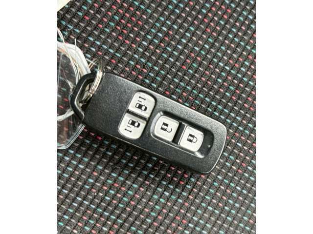 スライドドアで子供もお年寄りも乗り降りラクラクです♪