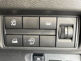 【パワースライドドア】スマートキーや運転席のスイッチでスライドドアの開閉が可能♪電動だから力を入れてドアを開ける必要が無く、小さいお子様でも、重い荷物を持っている時もラクに開け閉めできます♪