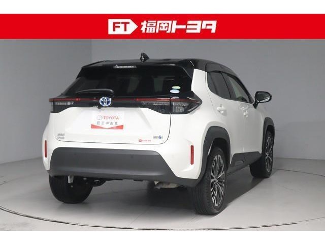 トヨタ認定中古車、評価4。キズ、へこみが少なく全体的に良好です。