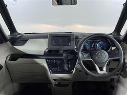 【インパネ全体】全方位で視界が広く、高い目線で運転もしやすいです！