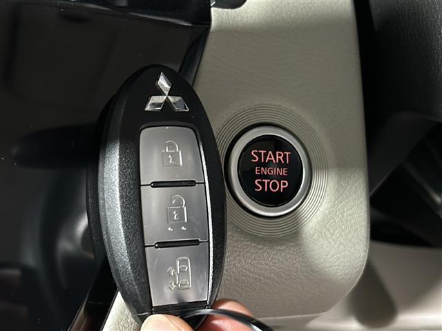 【付属品】このクルマ限定で使える装備品が付いています！使い方などはぜひ実際に店舗にお越しいただき、専門スタッフにお尋ねください！