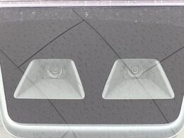 【スマートアシスト】走行中に前方の車両等を認識し、衝突しそうな時は警報とブレーキで衝突回避と被害軽減をアシスト。より安全にドライブをお楽しみいただけます。