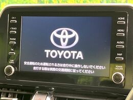 【8インチ　ディスプレイオーディオ】大画面のディスプレイはAppleCarPlayやAndroidAutoが利用可能。大きな画面でスマホナビアプリ等が利用いただけます♪