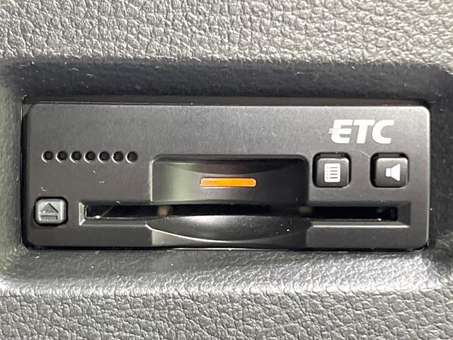【ETC】高速道路の料金所をストレスなく通過！話題のスポットやサービスエリアに多い「スマートIC」利用時は必須のアイテムです。当店でセットアップを実施、ご納車当日からすぐにご利用いただけます！