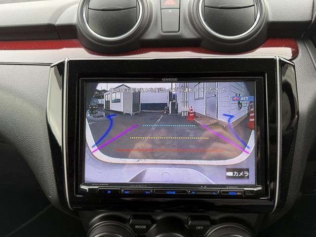 バックカメラ搭載☆ナビと連動して死角となっている車体後方の状況を映し出し、駐車時のサポートをしてくれます♪