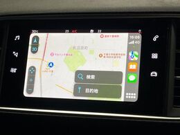 ●Apple　Car　Play：スマホとの有線接続で、ナビ・オーディオ再生などスマホのアプリ機能が画面でも使える便利機能です！