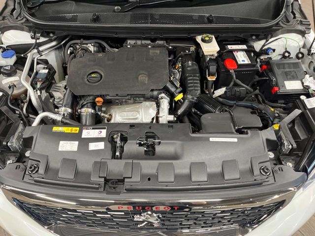 ●当店では、各メーカーの専用診断テスターを導入。国家資格を持つテクニカルスタッフも常駐しておりますので、万が一の際にも安心してご利用いただけます。